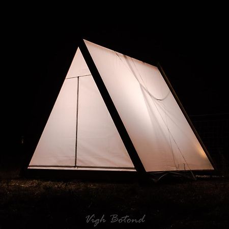 Lupa Tent Budakalász Eksteriør bilde