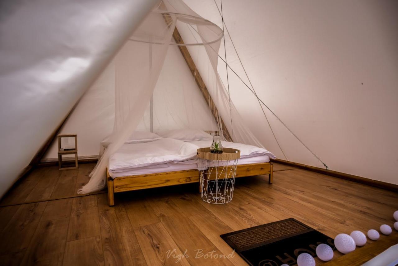 Lupa Tent Budakalász Eksteriør bilde
